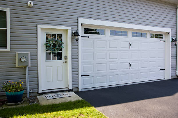 24/7 Emergency Garage Door Roller Replacement experts in Hunter, TN